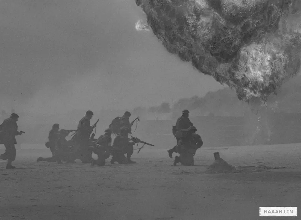 silhouette of soldiers